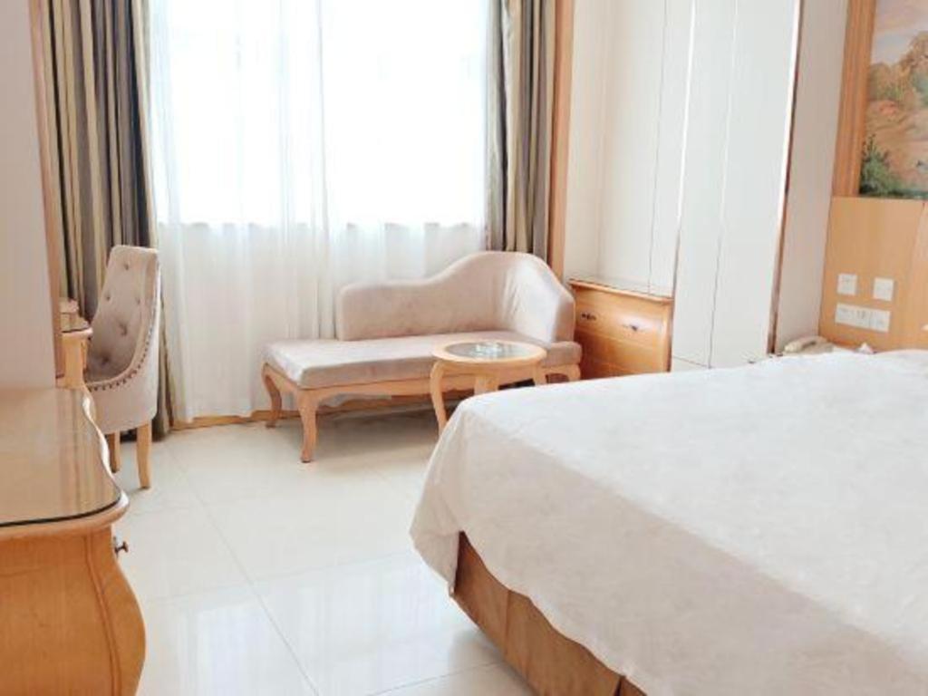 Vienna Classic Hotel Guangdong Yangxi Moon Bay Exterior foto