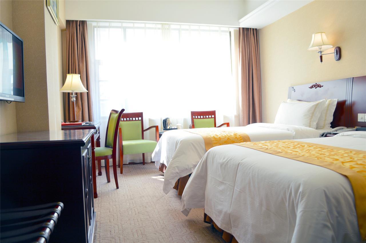 Vienna Classic Hotel Guangdong Yangxi Moon Bay Exterior foto
